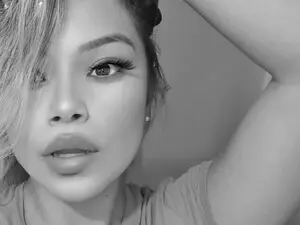 Myfreecams Sex Cam of RenataFih0or_