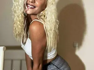 Myfreecams Adult Video Chat of LolasWorld