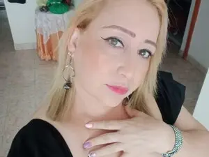 Myfreecams Live Sex Cam of Vickyy