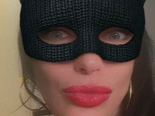 Streamate Live Sex of Blue_eyez_39