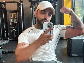 Streamate Watch Live Sex Cams of Mike_mullerr