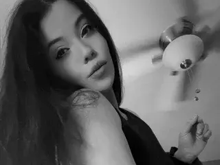 Streamate Private Sex Chat of KensleeFaye