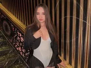 EmilyFontaine from streamate