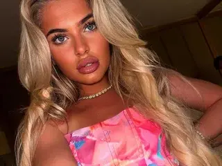 Streamate Adult Video Chat of Blondebrookex