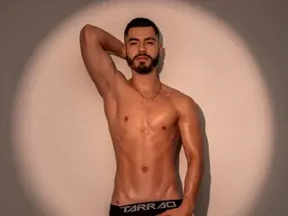 Streamate Sex Chat of Cameros_Pierce