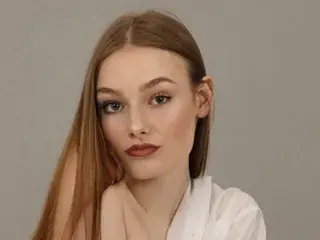 Streamate Best live sex cam show of Arieell