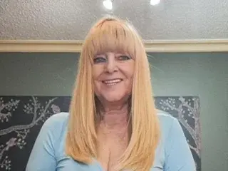 Streamate Sex Cam of Adrianna_4u