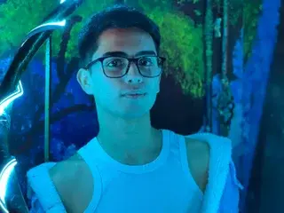 Owenblue18 from streamate