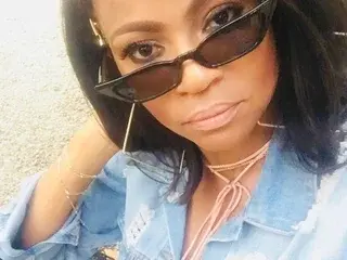 Streamate Watch Live Sex Cams of HOOTY_STEPMOMMY