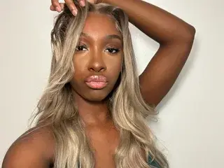 Streamate Live Sex Cam of fantasyblkgirl