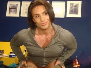 NiceMuscleGirlXZXZ from streamate