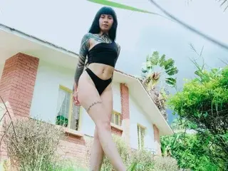 Streamate Watch Live Sex Cams of Emilia29