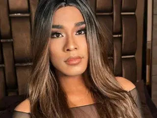 SweetsIvonnyts from streamate