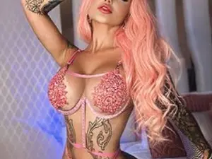 Streamate Free Live Porn of LucyHills39