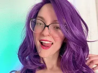 ShimmerBae from streamate