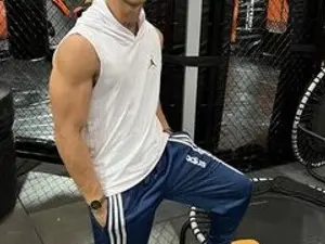 Streamate Watch Live Sex Cams of LeonardPrice