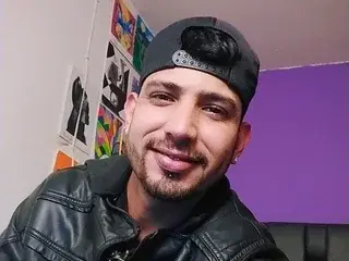 Streamate Adult Video Chat of ashttoncooper