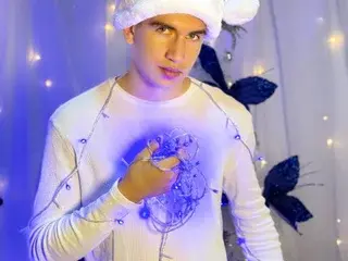 Streamate Free Porn Cam of mikaelslow