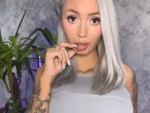 XeniaBell from streamate