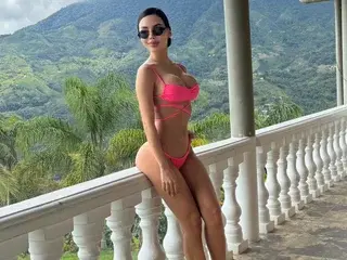 Streamate Watch Live Sex Cams of SussyStorm