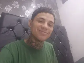 Streamate Free Live Porn of exotic_hot_couple