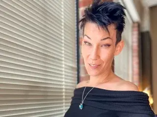 Streamate Live Porn of EveEnigma