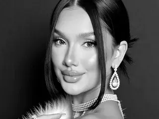 Streamate Live Sex Cam of Lotie_Cox