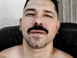 Streamate Live Sex Cam of Bruxko