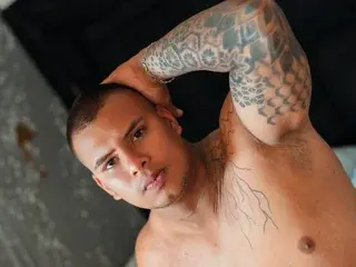 Streamate Free Live Porn of LucasFoxtter