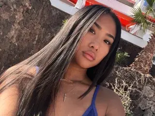 Streamate Live Sex of cherryvelvet24