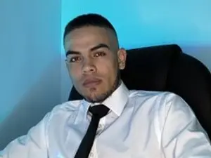 Mikee_scooth from streamate