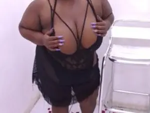 BUSTYBOOBS079xxx from streamate