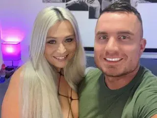 SweetClover77 from streamate