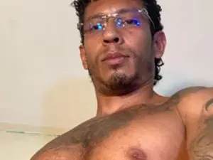 Streamate Live Sex of RicardoDominic18
