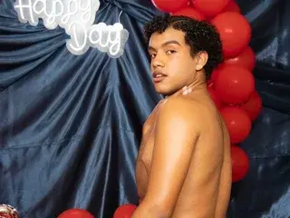 Streamate Free Porn Cam of DanteGalore21