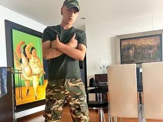 Streamate Free Porn Cam of DANDYTHOMASS