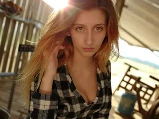 LUNA_GLAM055 from streamate