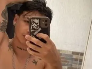 Streamate Nude Webcam of derekfly