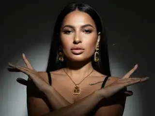 Streamate Nude Webcam of rachelbellls