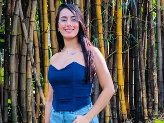 KatiiiGill from streamate