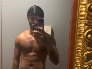 DaddddyyyyDbaby from streamate