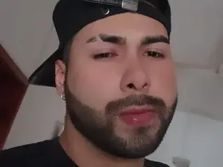 Streamate Live Sex Cam of Sebasjai99