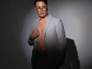 Streamate Adult Video Chat of JohnBelRose