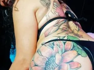 Streamate Live Porn of ScarletBos