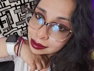 Streamate Free Live Porn of Victoria_Adams