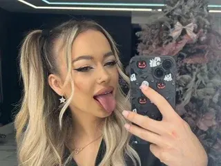 Streamate Adult Webcam of KylieJoyce