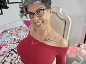 Streamate Nude Webcam of IzzyOnCam