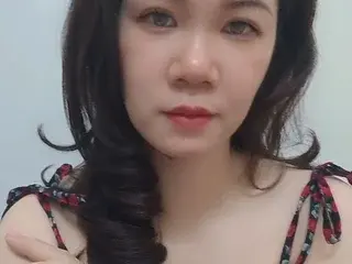 KielyBae from streamate