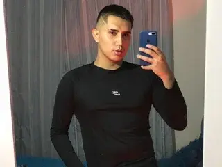 Streamate Live Porn of EthanBorghese