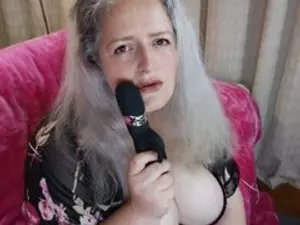 Streamate Watch Live Sex Cams of HelenStarUK